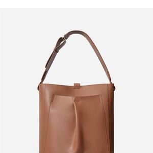 Everlane Studio Tote. Carried 1 time, exceptional condition. Like new.